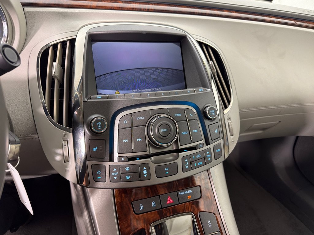 Used 2013 Buick LaCrosse Leather FWD image 15