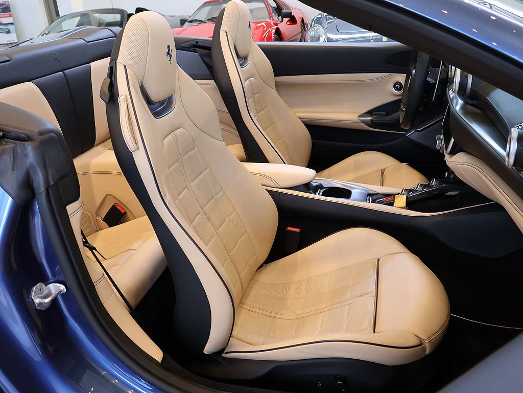 Certified 2020 Ferrari Portofino RWD image 15