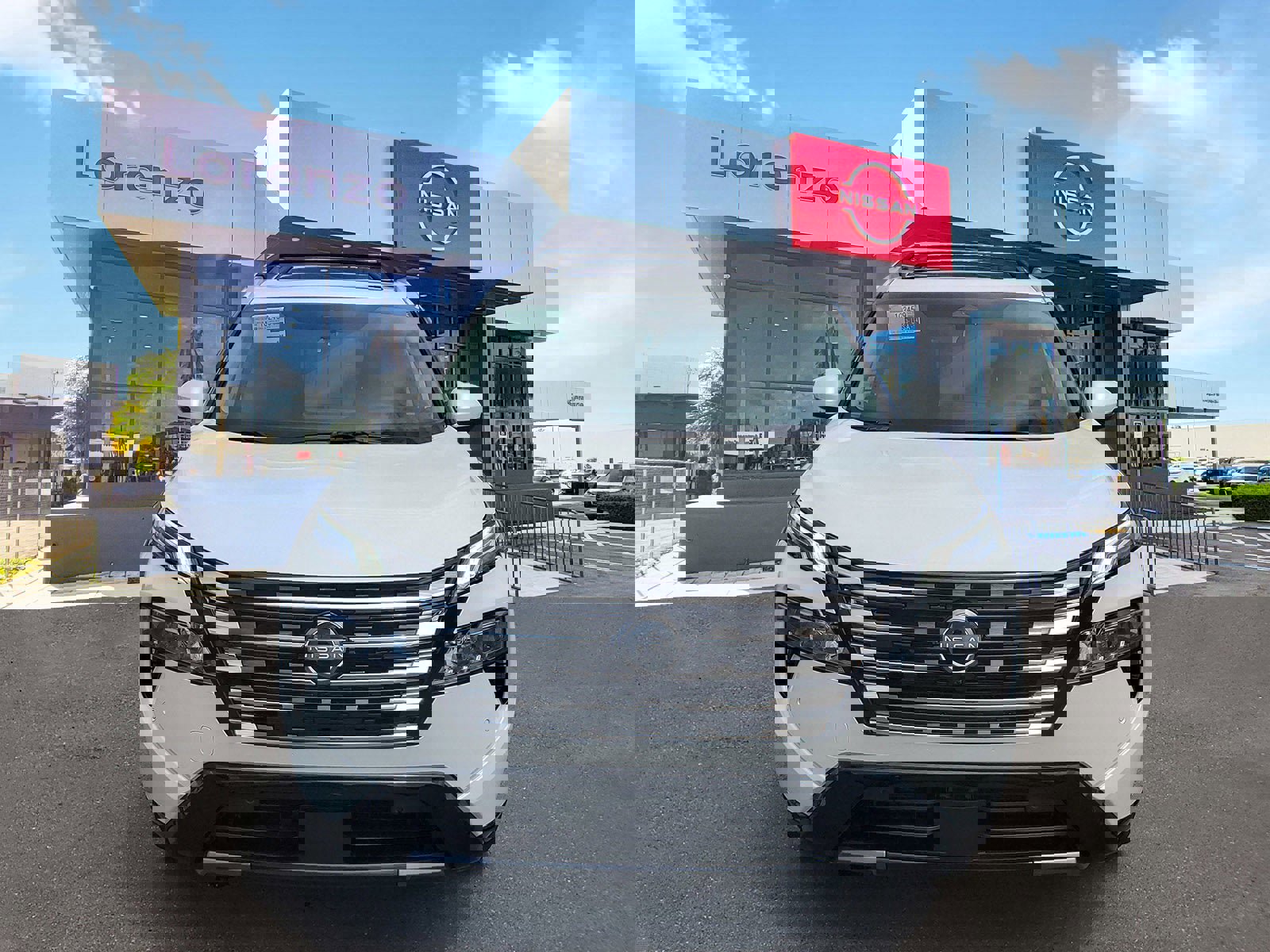 New 2025 Nissan Rogue Platinum w/ Platinum Premium Package image 2