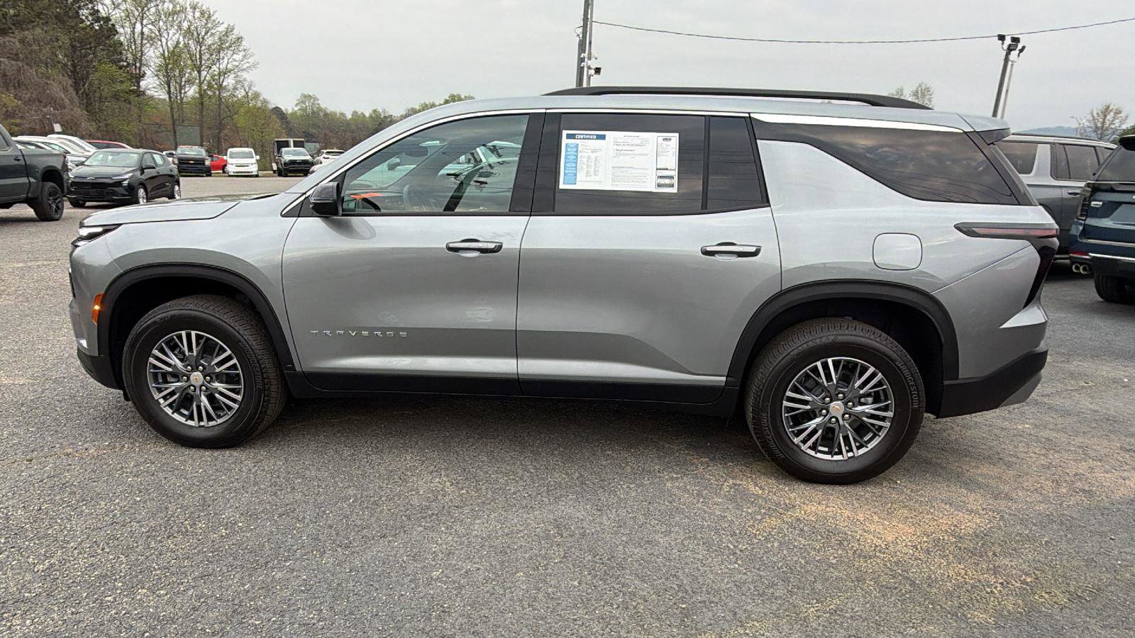 Certified 2026 Chevrolet Traverse LT image 8