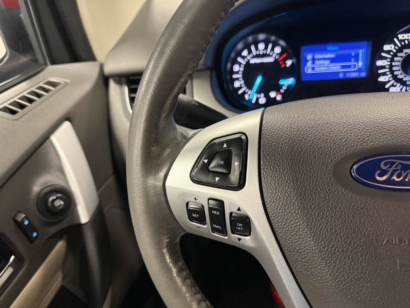 Used 2013 Ford Edge SEL image 11