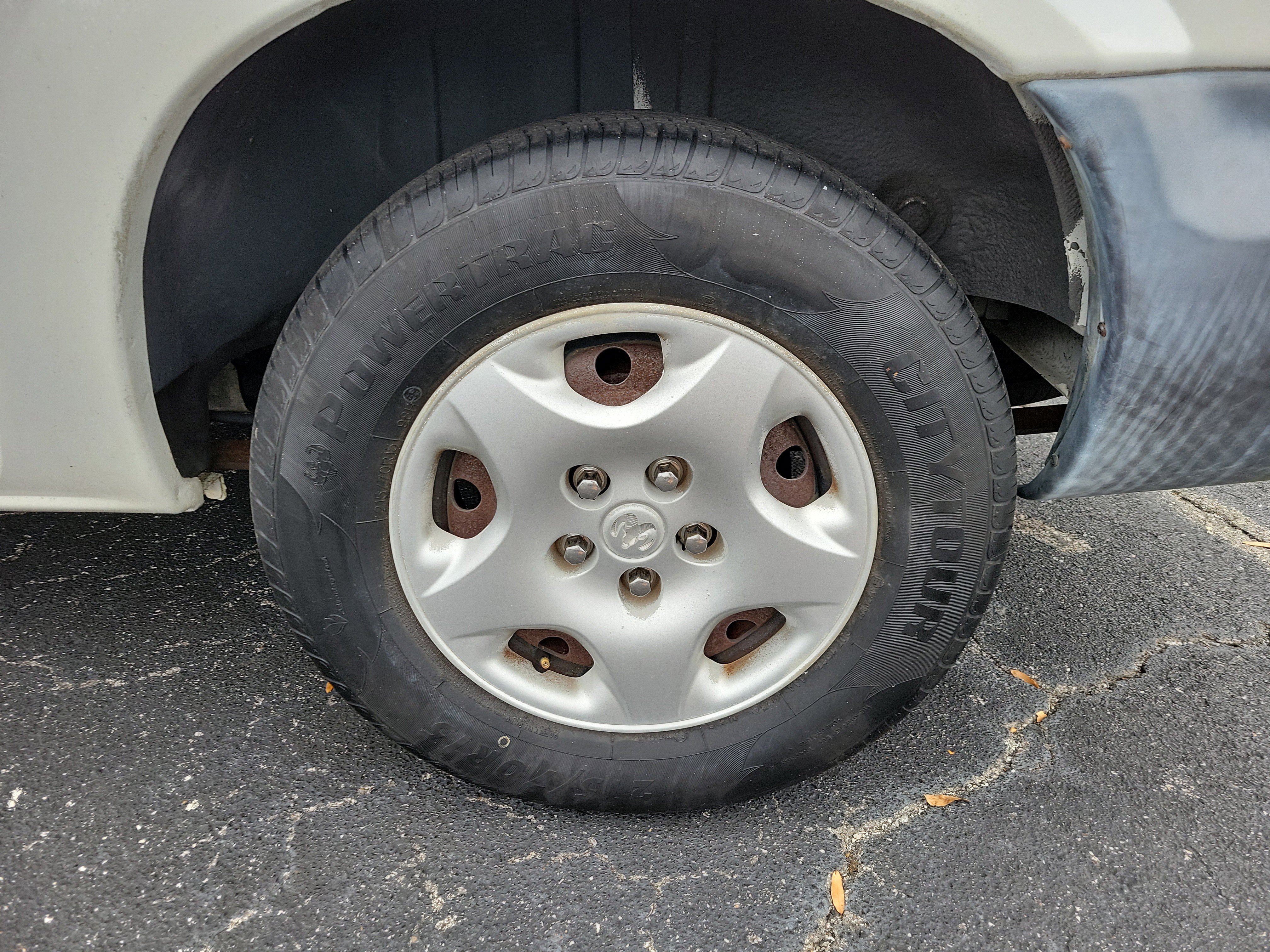 Used 2002 Dodge Caravan SE image 21