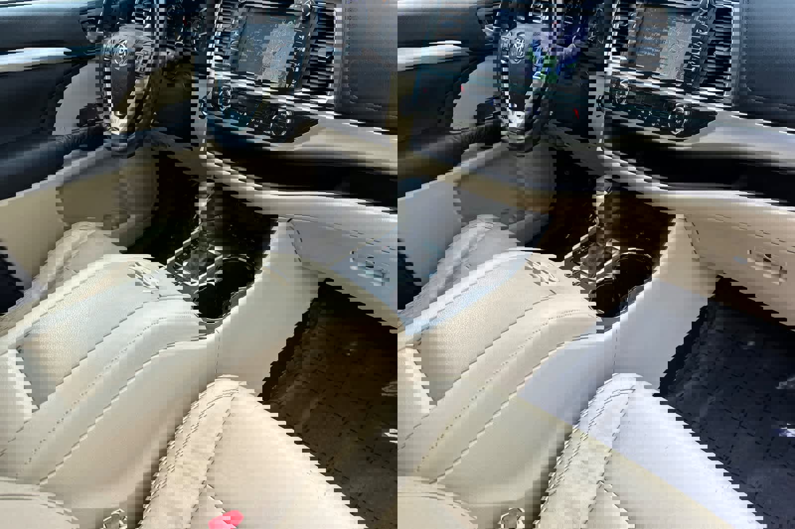 Used 2015 Toyota Highlander XLE image 17