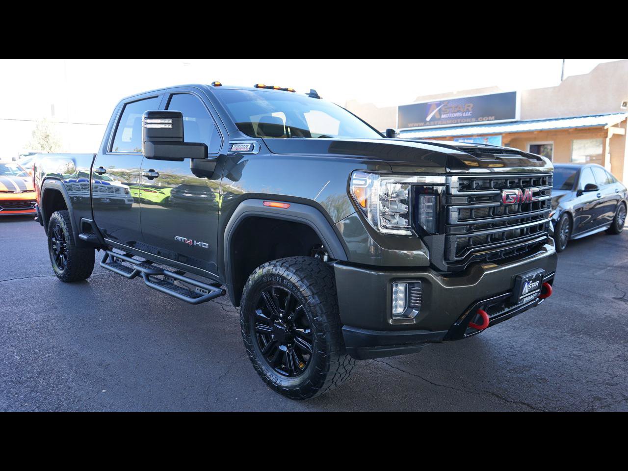 Used 2022 GMC Sierra 2500 AT4 AWD/4WD image 1