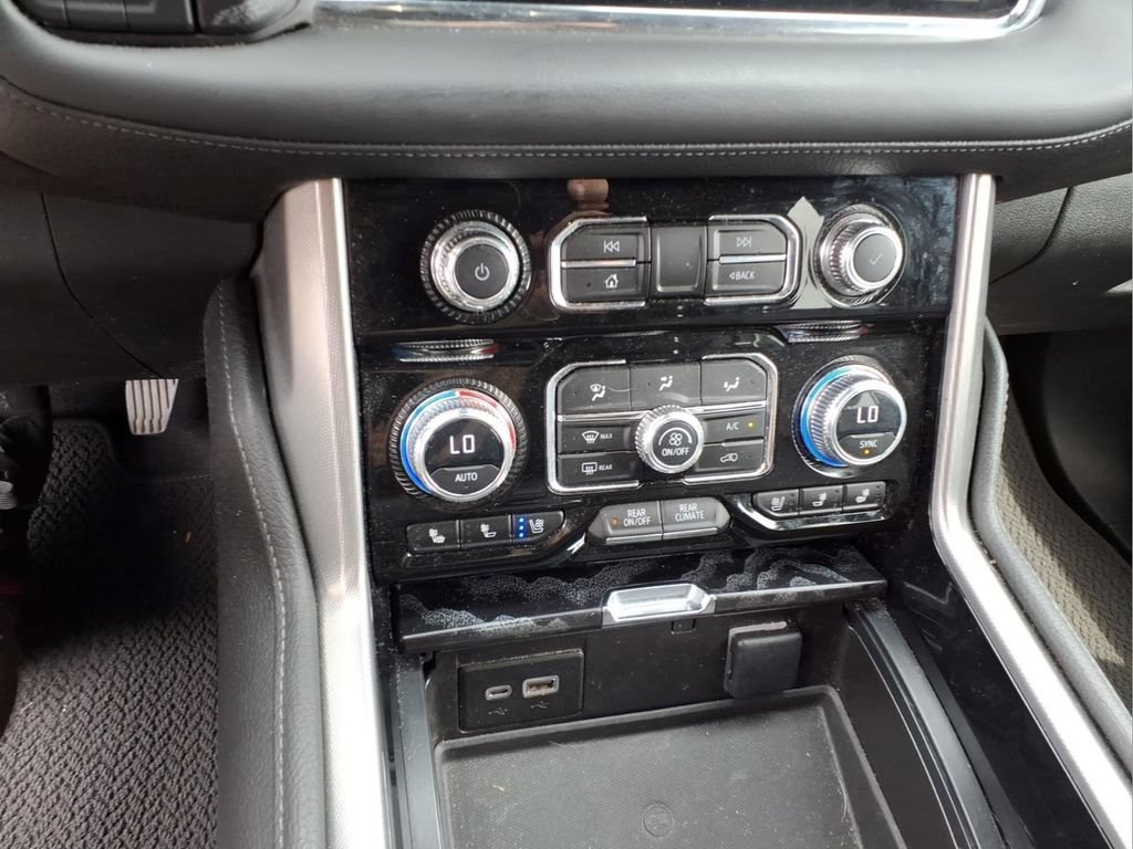 Used 2023 GMC Yukon Denali w/ Max Trailering Package AWD/4WD image 12