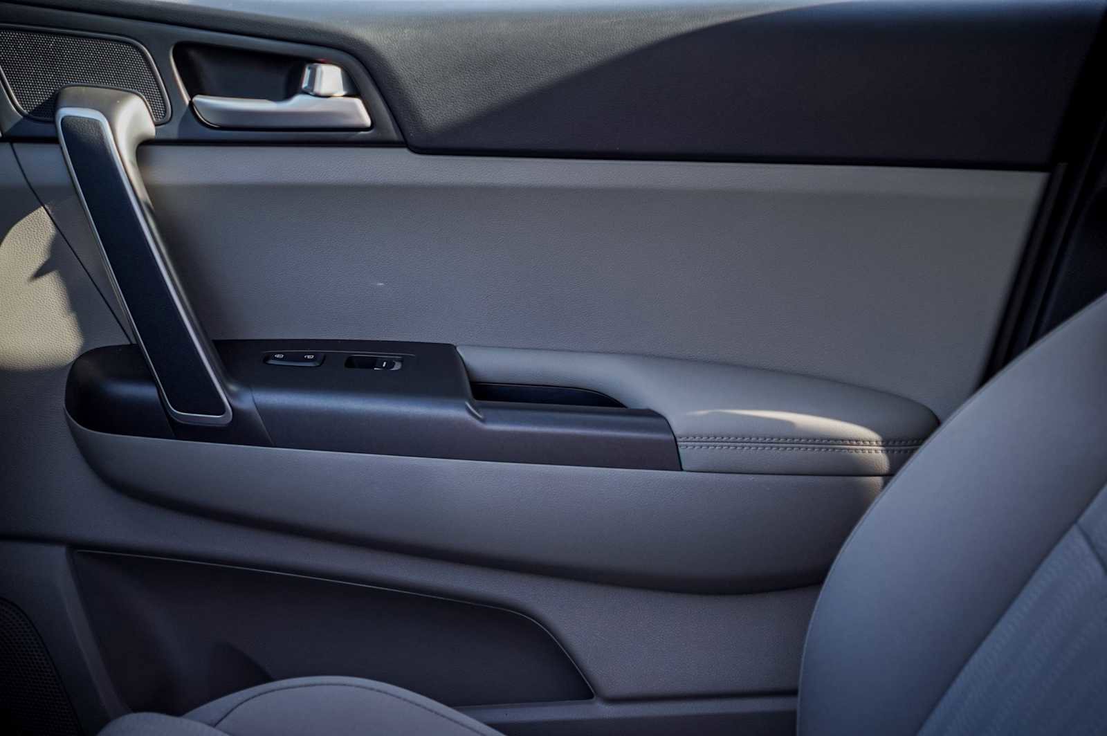 Used 2022 Kia Sportage LX image 13