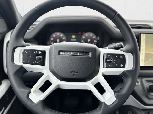 New 2024 Land Rover Defender 110 SE image 17