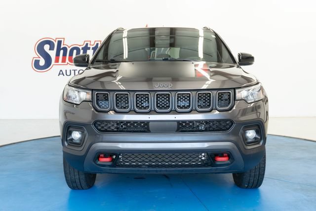 Used 2024 Jeep Compass Trailhawk AWD/4WD image 27