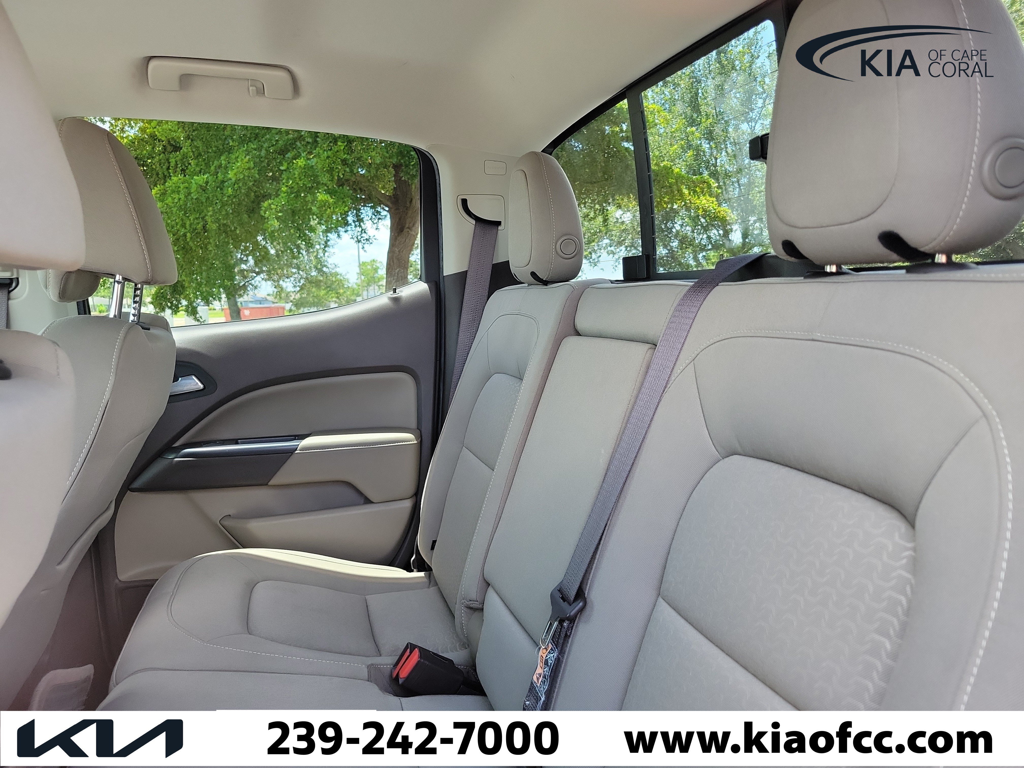 Used 2017 GMC Canyon SLE w/ SLE Convenience Package RWD image 12