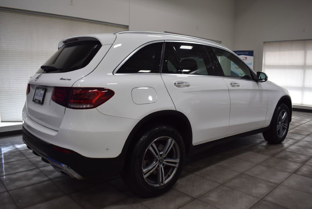 Used 2021 Mercedes-Benz GLC 300 4MATIC w/ Premium Package image 4