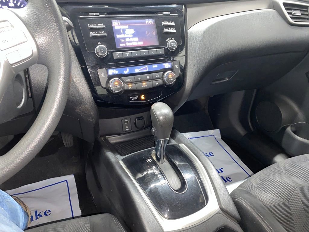 Used 2014 Nissan Rogue SV AWD/4WD image 21