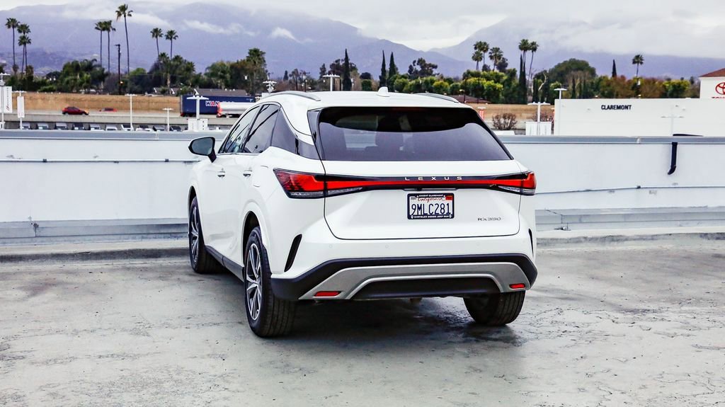 Used 2024 Lexus RX 350 350 w/ Technology Package image 7