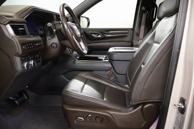 Used 2022 GMC Yukon Denali w/ Max Trailering Package image 11