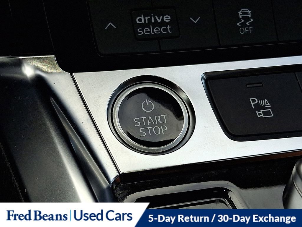 Used 2023 Audi e-tron Premium image 27