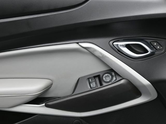 Used 2020 Chevrolet Camaro LT RWD image 12