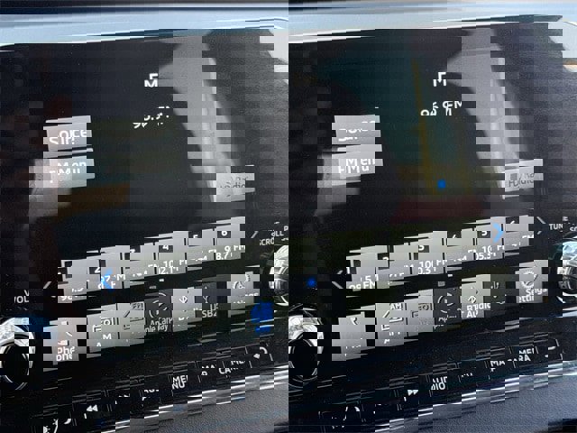 Used 2024 Mitsubishi Outlander SE image 19