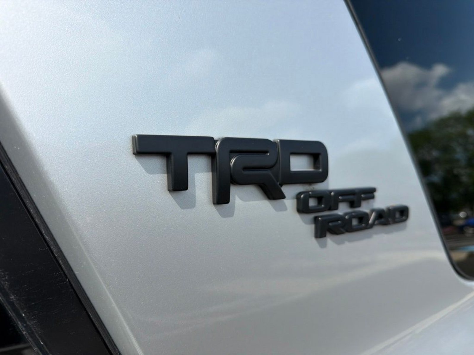 Used 2022 Toyota 4Runner TRD Off-Road Premium w/ TRD Black Wheel Package (TMS) AWD/4WD image 16