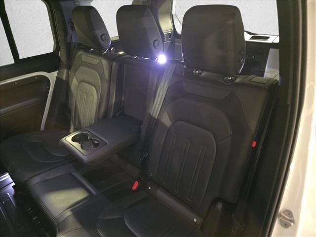 Used 2022 Land Rover Defender 110 X-Dynamic HSE AWD/4WD image 13