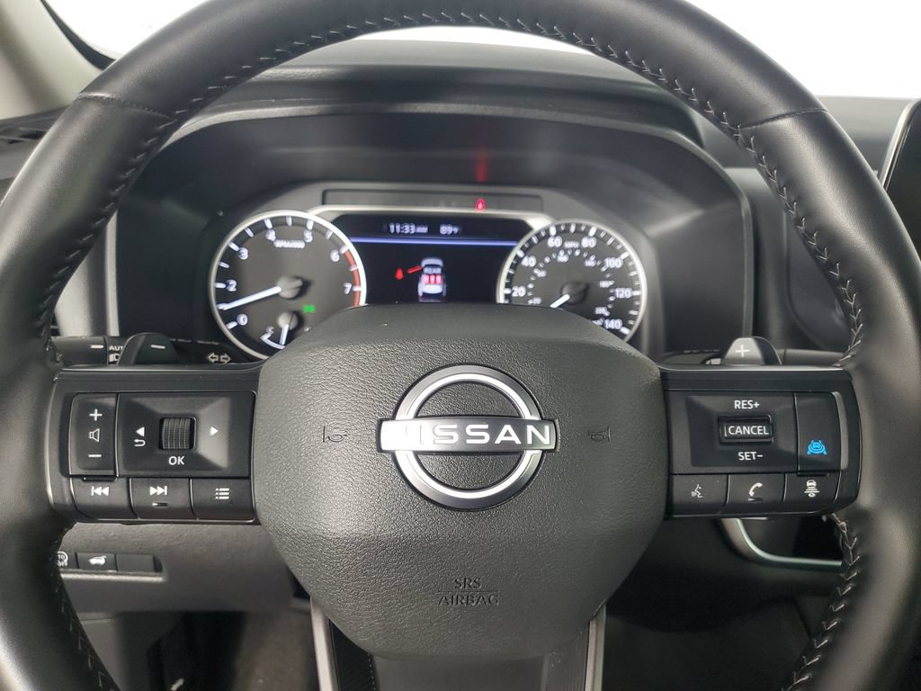 Used 2025 Nissan Rogue SV FWD image 24