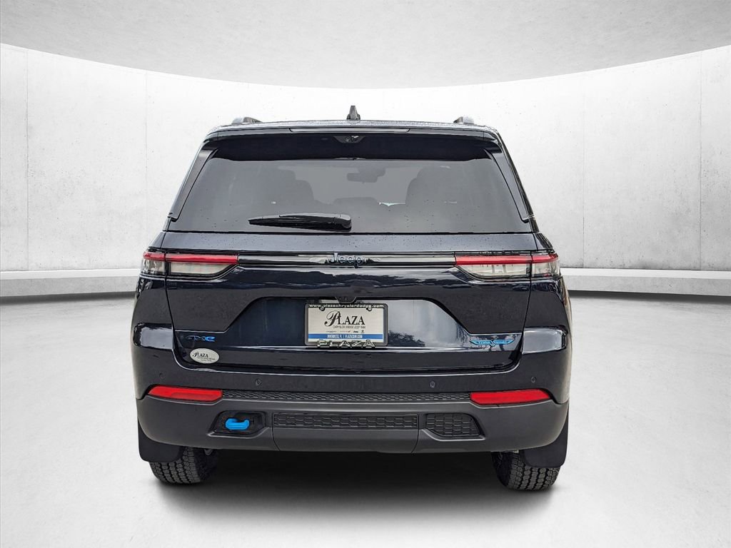 New 2024 Jeep Grand Cherokee Trailhawk w/ Luxury Tech Group III image 4