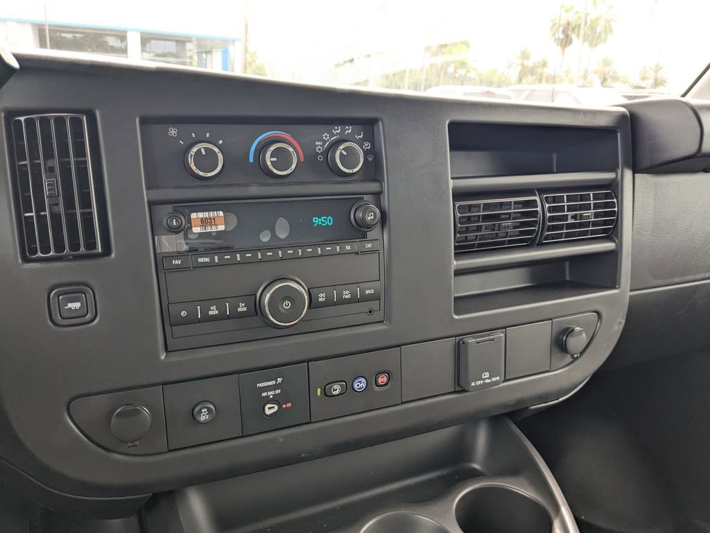 New 2025 Chevrolet Express 3500 w/ Power Convenience Package image 19