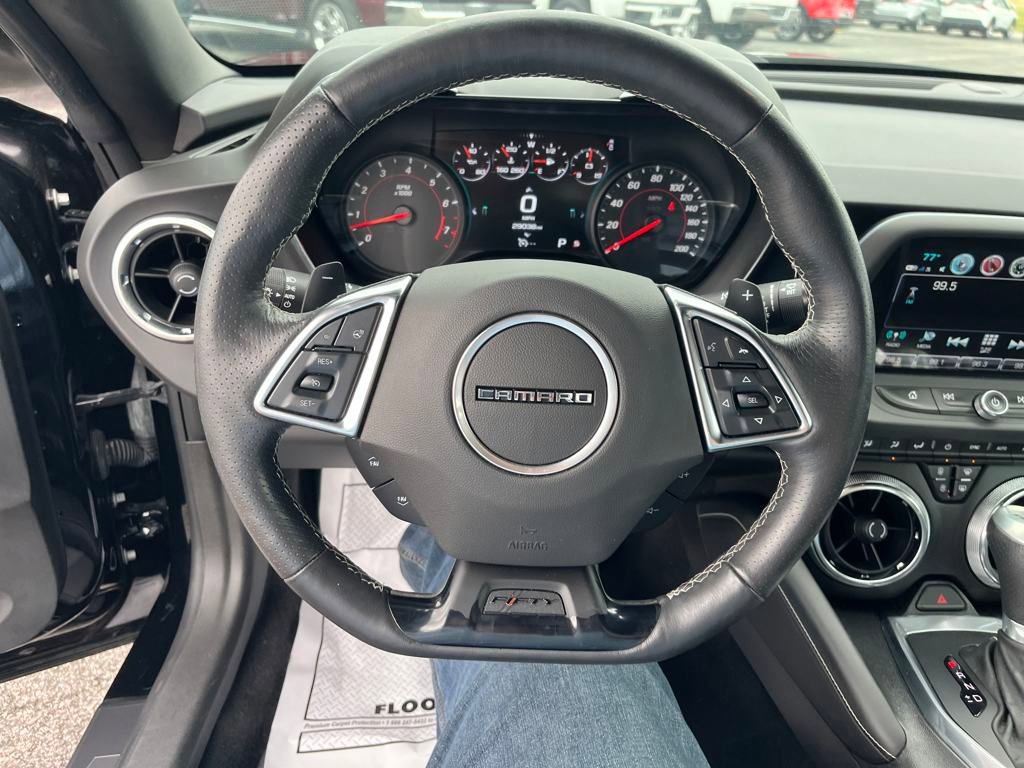 Used 2017 Chevrolet Camaro SS image 10