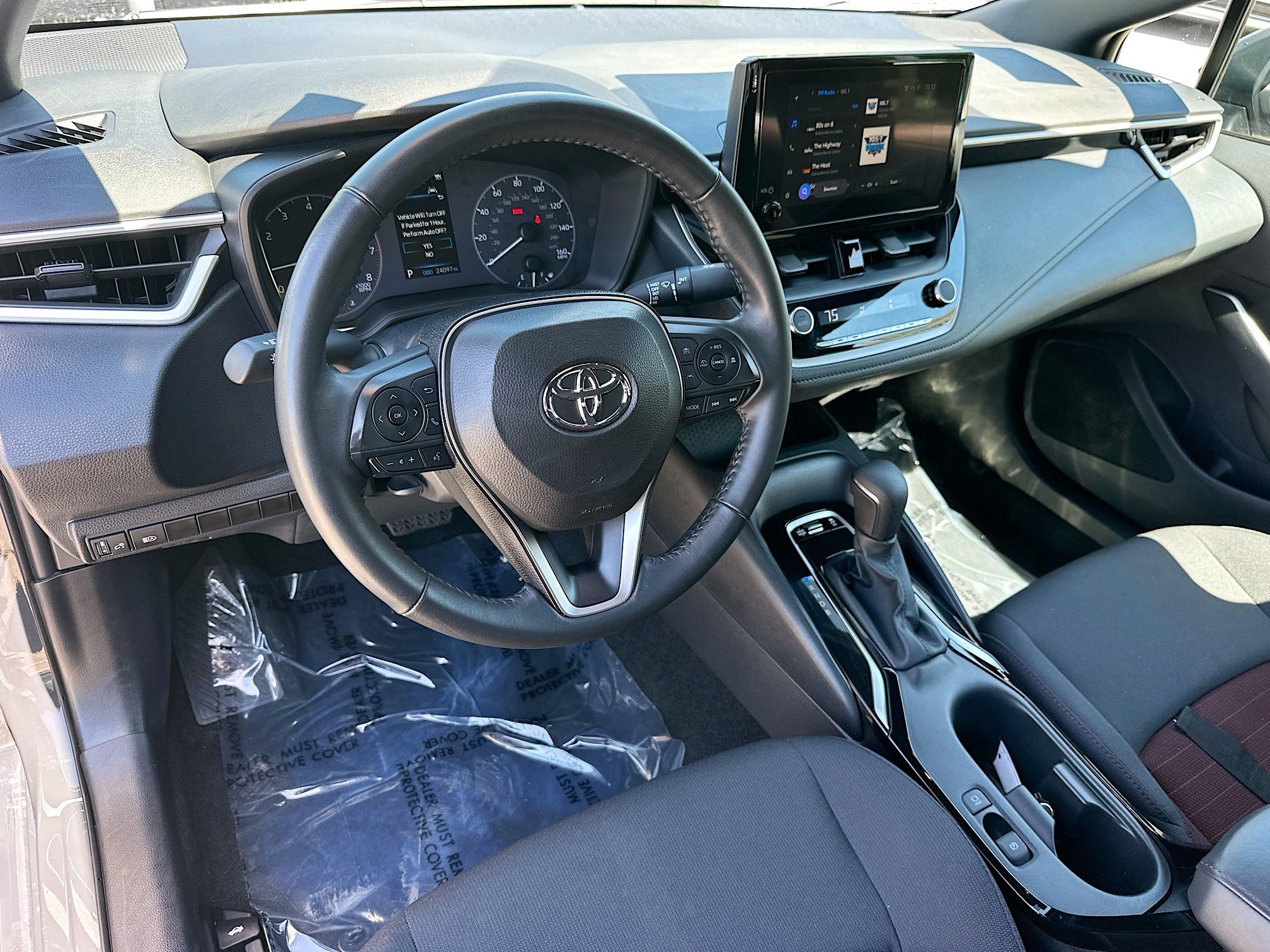 Used 2025 Toyota Corolla SE FWD image 9