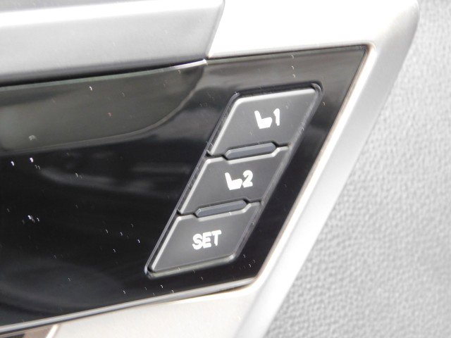 Used 2024 Toyota Tundra Limited image 30