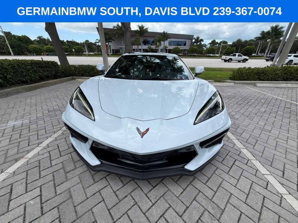 Used 2020 Chevrolet Corvette Stingray Preferred Cpe w/ 2LT Preferred Equipment Group RWD image 18