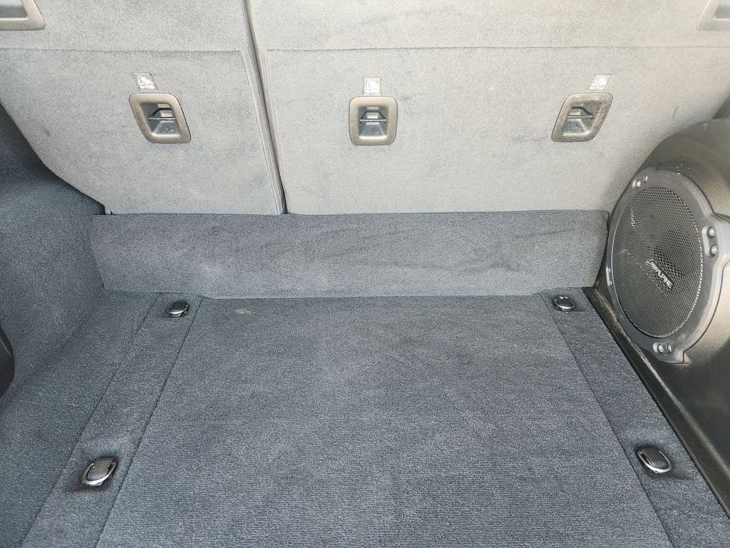 Used 2022 Jeep Wrangler Unlimited Sahara w/ Cold Weather Group image 32