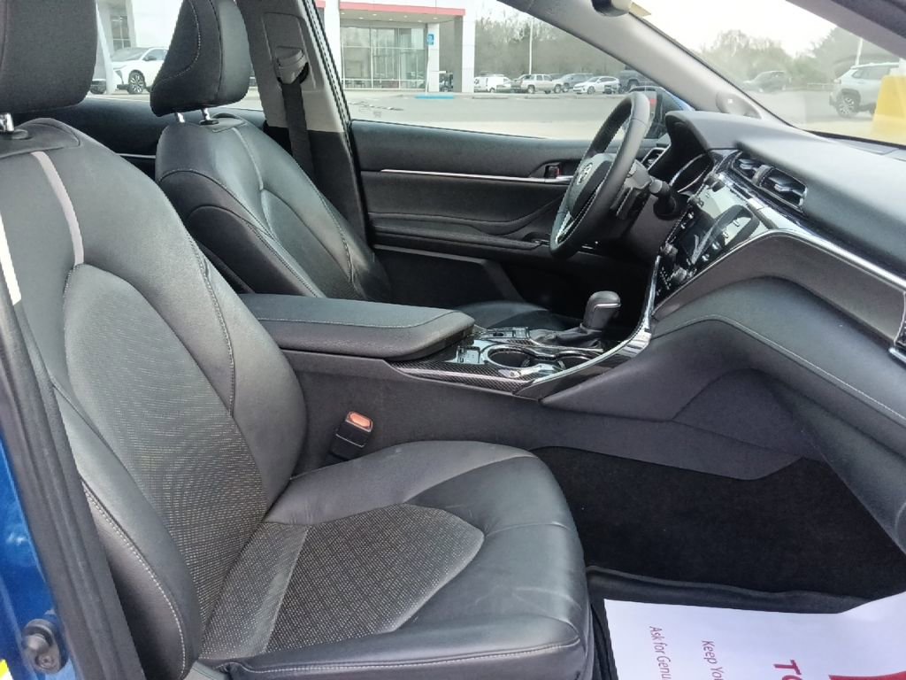 Used 2018 Toyota Camry XSE w/ Driver Assist Package image 31