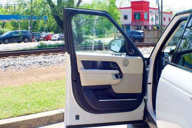 Used 2020 Land Rover Range Rover SV Autobiography Dynamic image 17