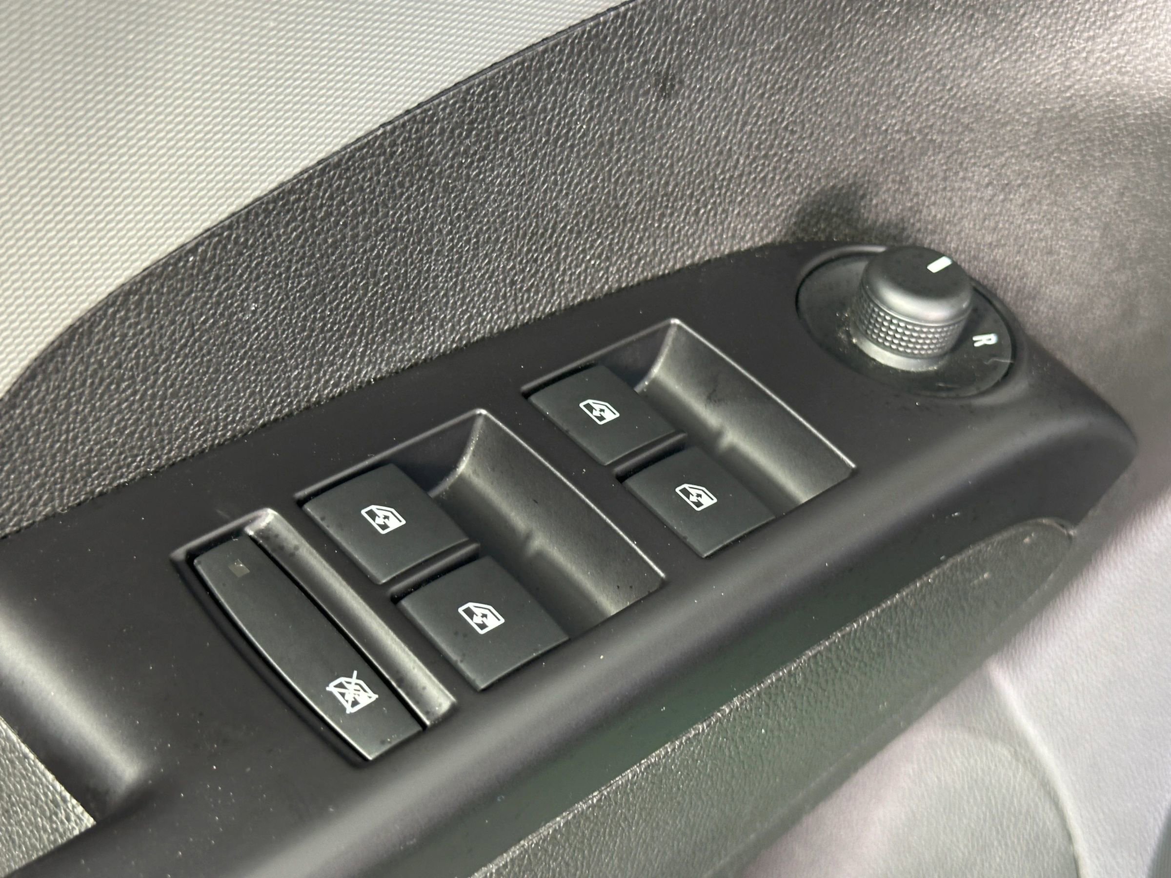 Used 2018 Chevrolet Sonic LT w/ Convenience Package image 26