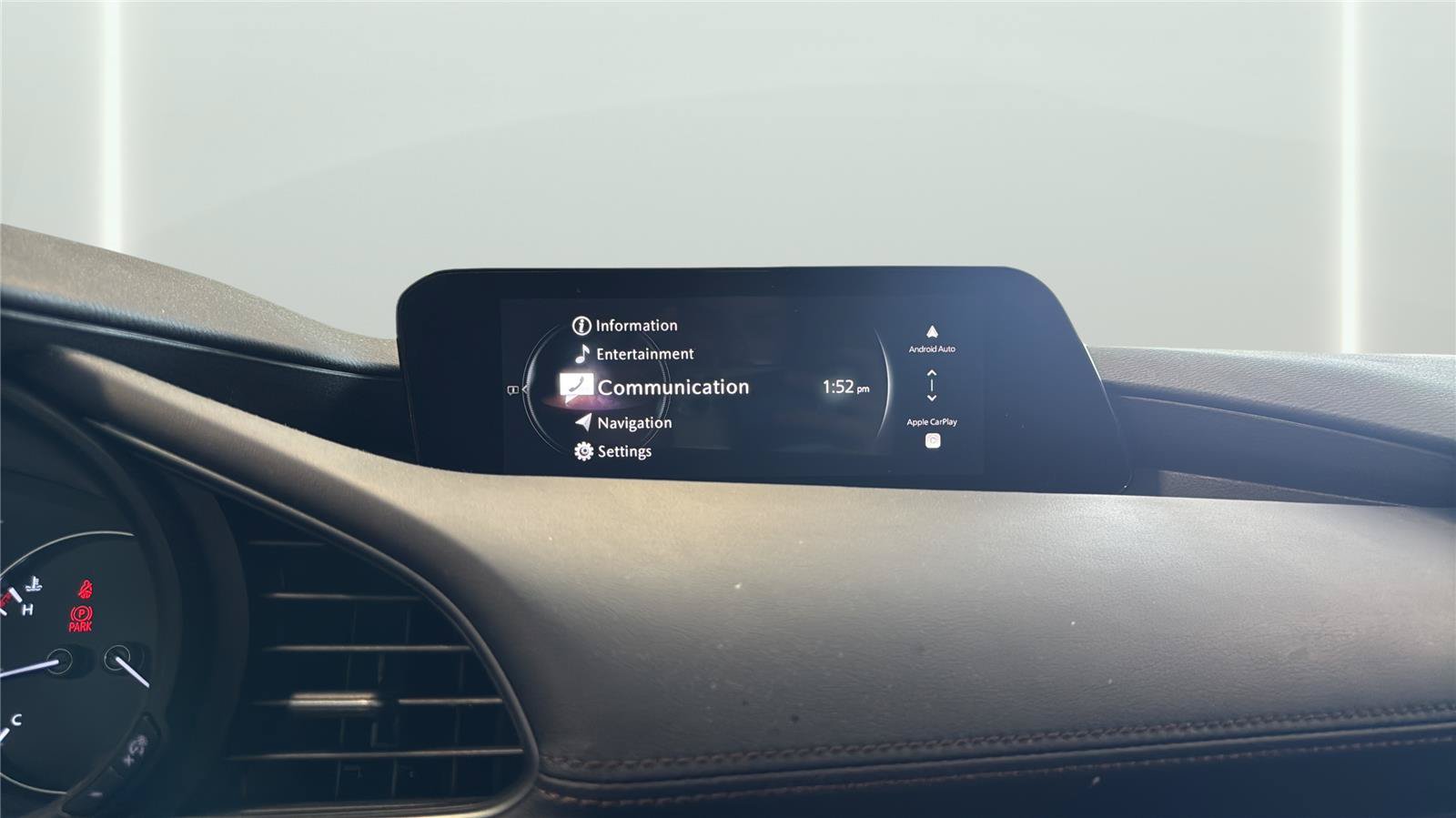 Used 2024 MAZDA MAZDA3 s FWD image 19