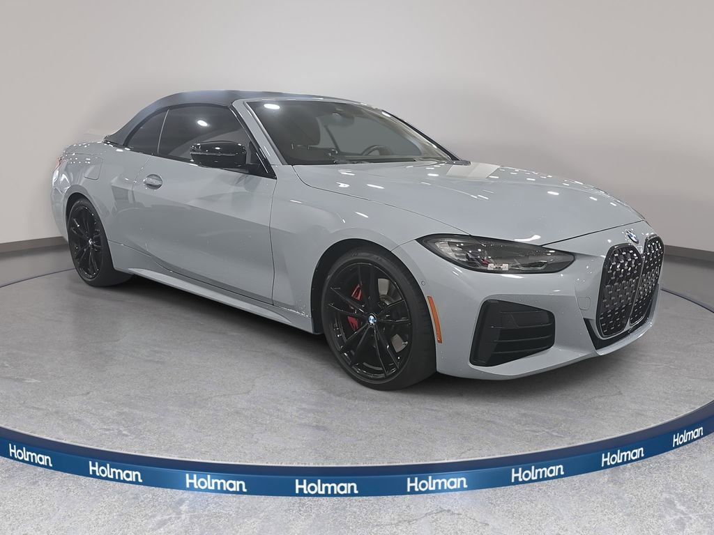 Used 2024 BMW M440i Convertible w/ Premium Package image 4