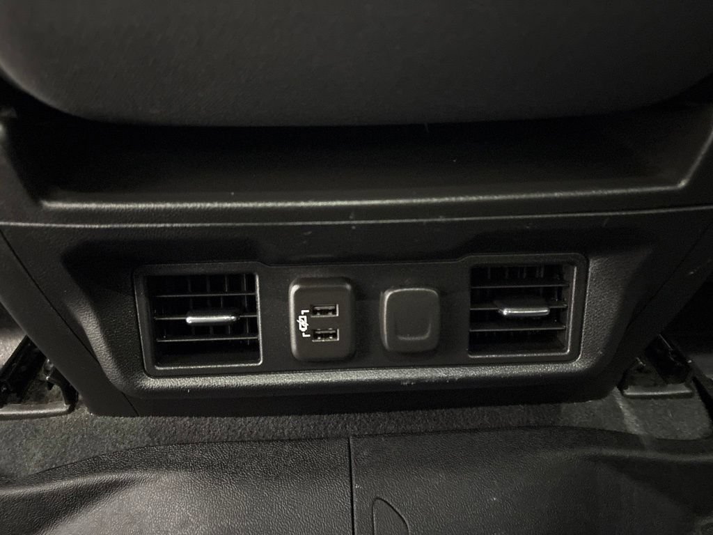 Used 2021 Chevrolet Silverado 1500 LT AWD/4WD image 35