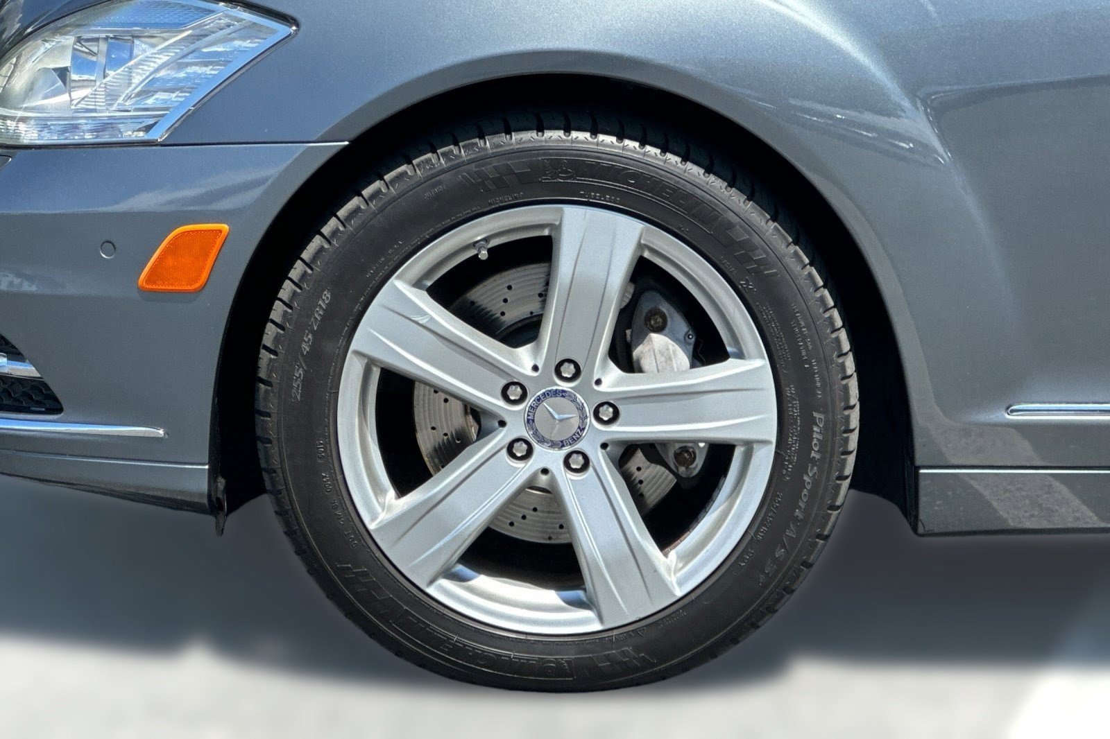 Used 2010 Mercedes-Benz S 550 image 11