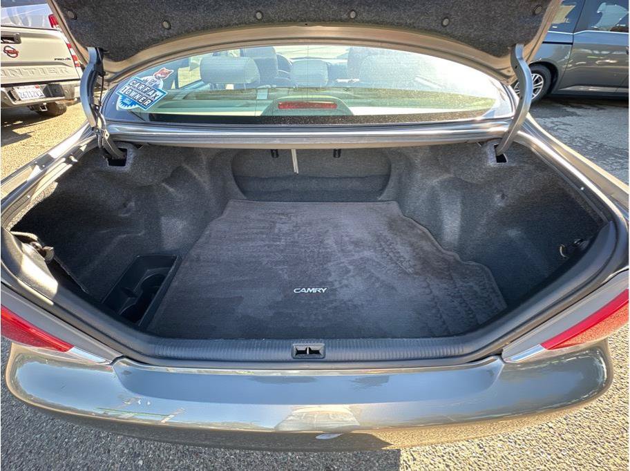 Used 2005 Toyota Camry LE FWD image 7