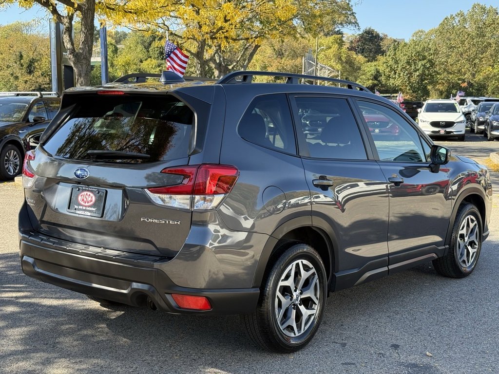 Certified 2023 Subaru Forester Premium image 6