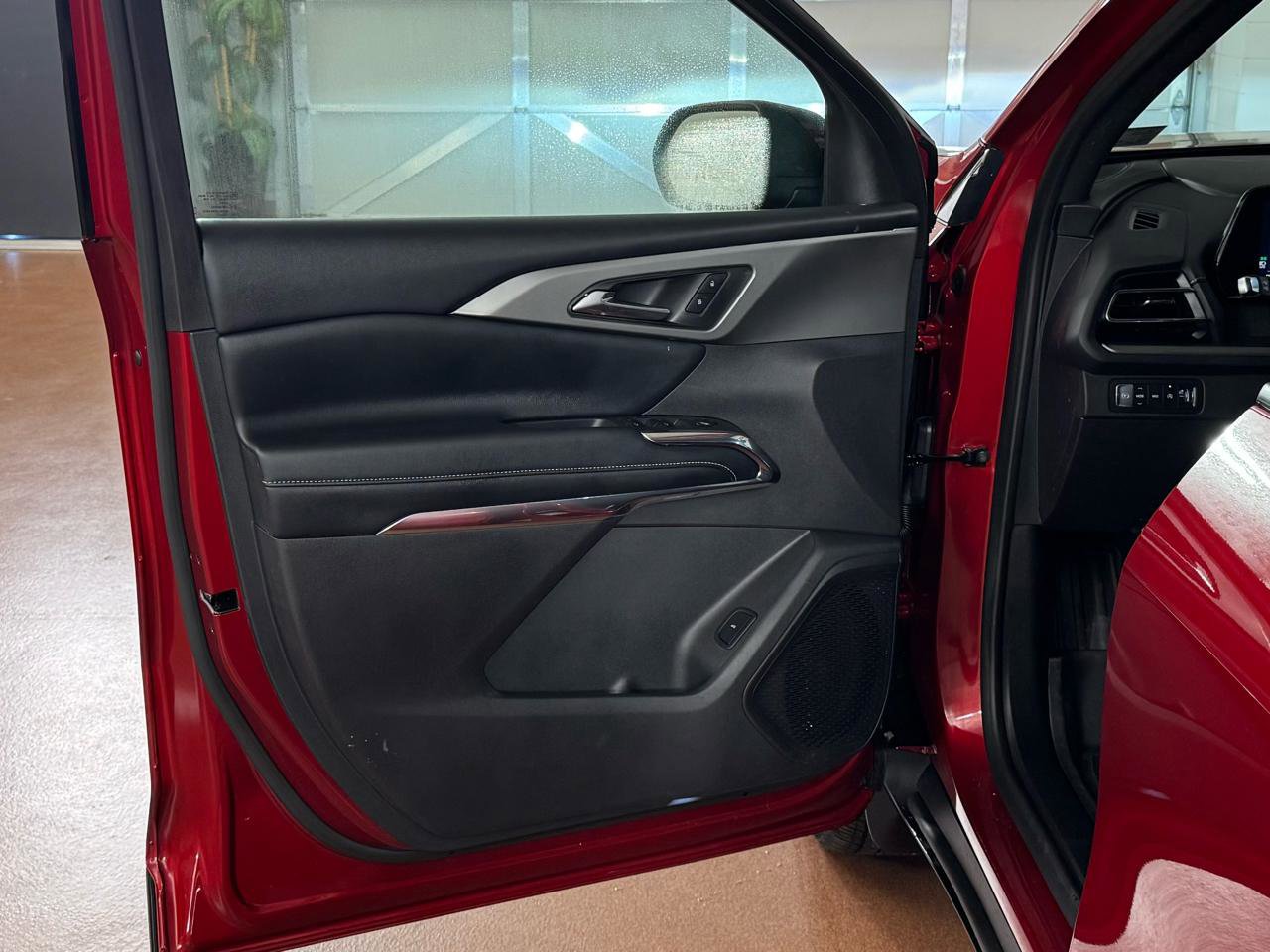 Used 2026 Chevrolet Traverse LT w/ Driver Confidence Package image 15