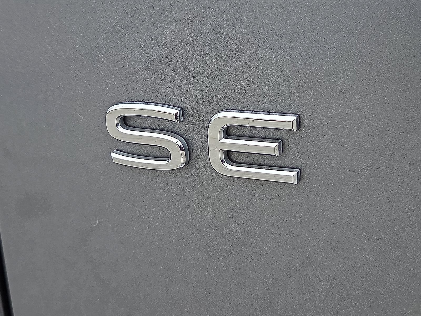 Used 2025 Volkswagen Atlas SE AWD/4WD image 8