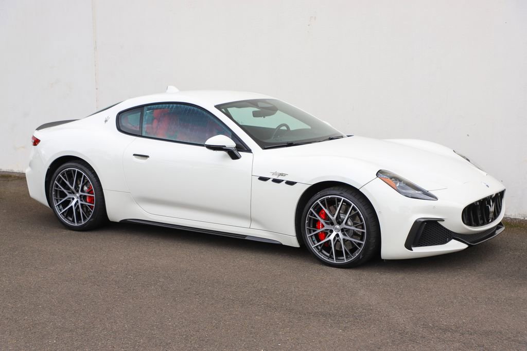Used 2024 Maserati GranTurismo Trofeo AWD/4WD image 1