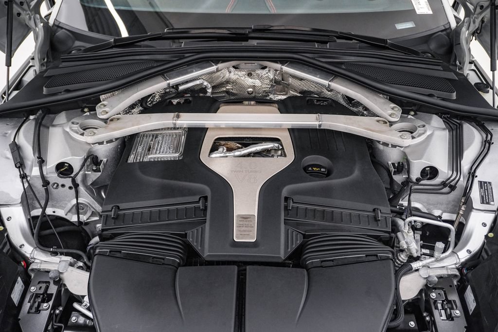 Used 2023 Aston Martin DBX AWD/4WD image 33
