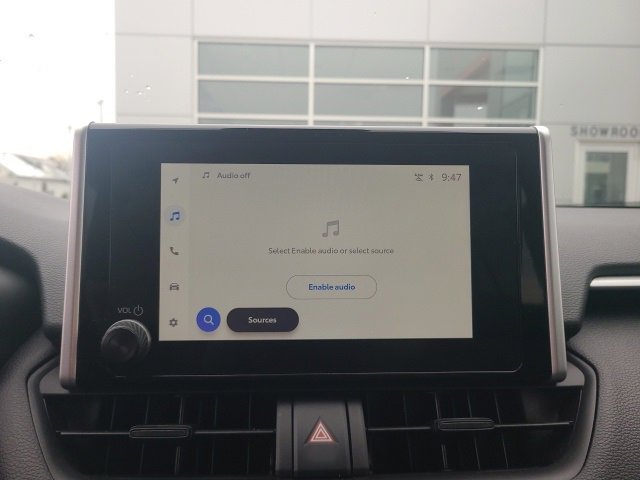 Used 2025 Toyota RAV4 XLE image 28