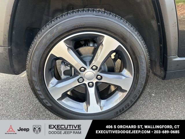 Used 2024 Jeep Grand Cherokee Limited 4xe w/ Luxury Tech Group II AWD/4WD image 13