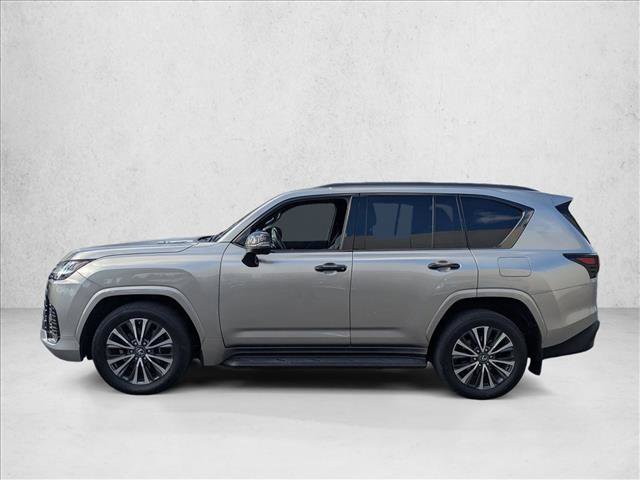 Used 2023 Lexus LX 600 4WD w/ Premium Package image 8