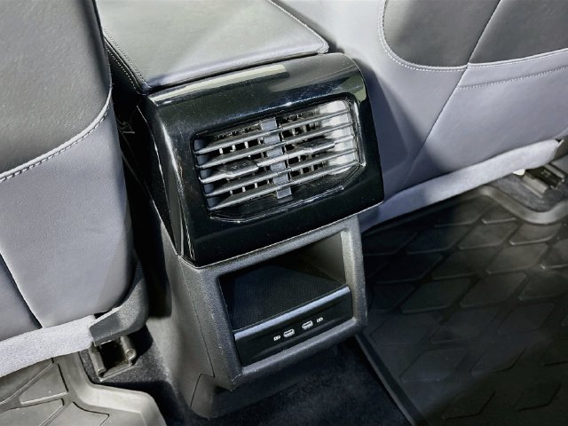 Certified 2023 Volkswagen ID.4 Pro S AWD/4WD image 29