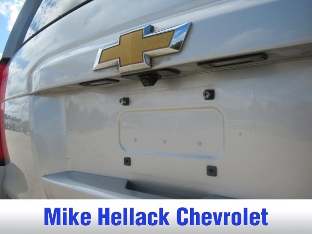 Used 2019 Chevrolet Suburban LT AWD/4WD image 5