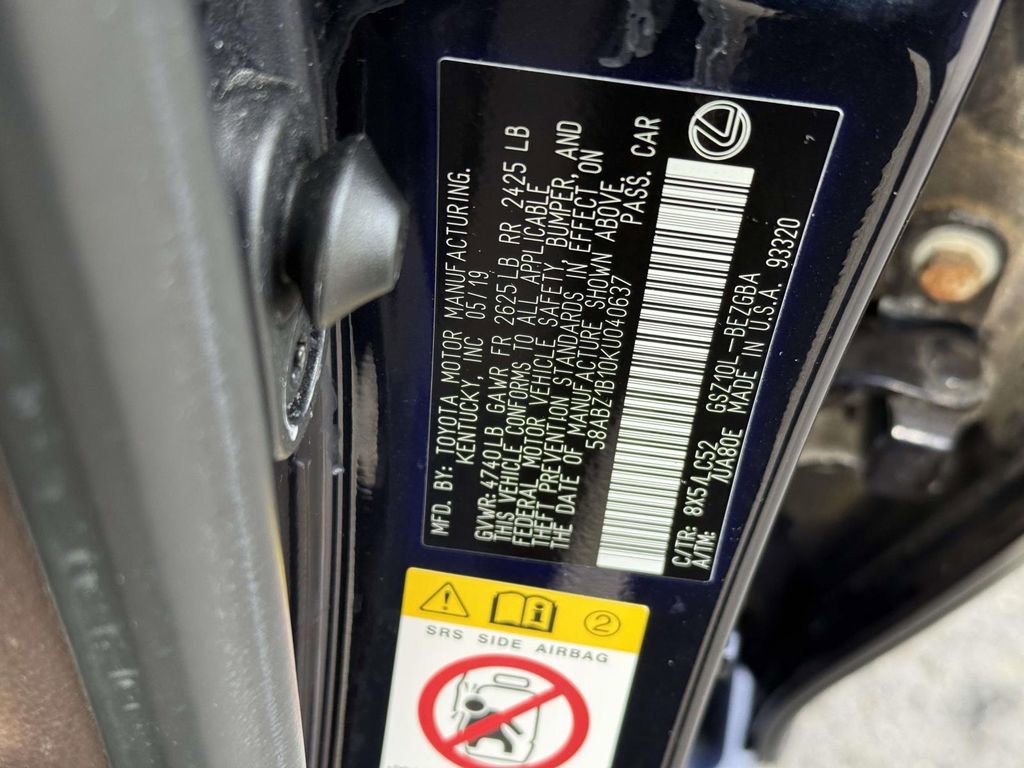 Used 2019 Lexus ES 350 Ultra Luxury w/ Accessory Package 2 image 31