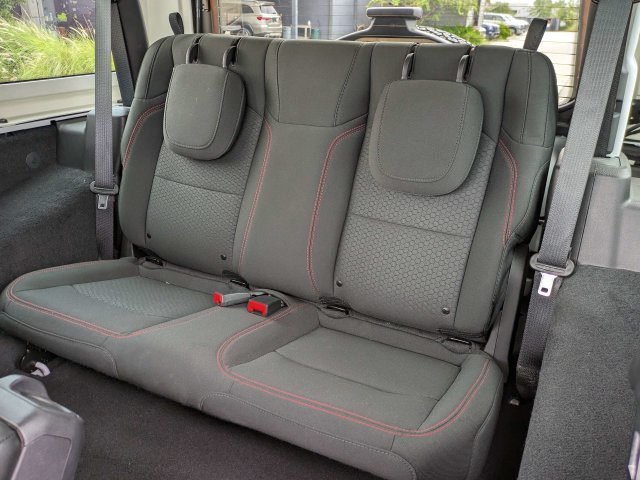 Used 2021 Jeep Wrangler Rubicon AWD/4WD image 14